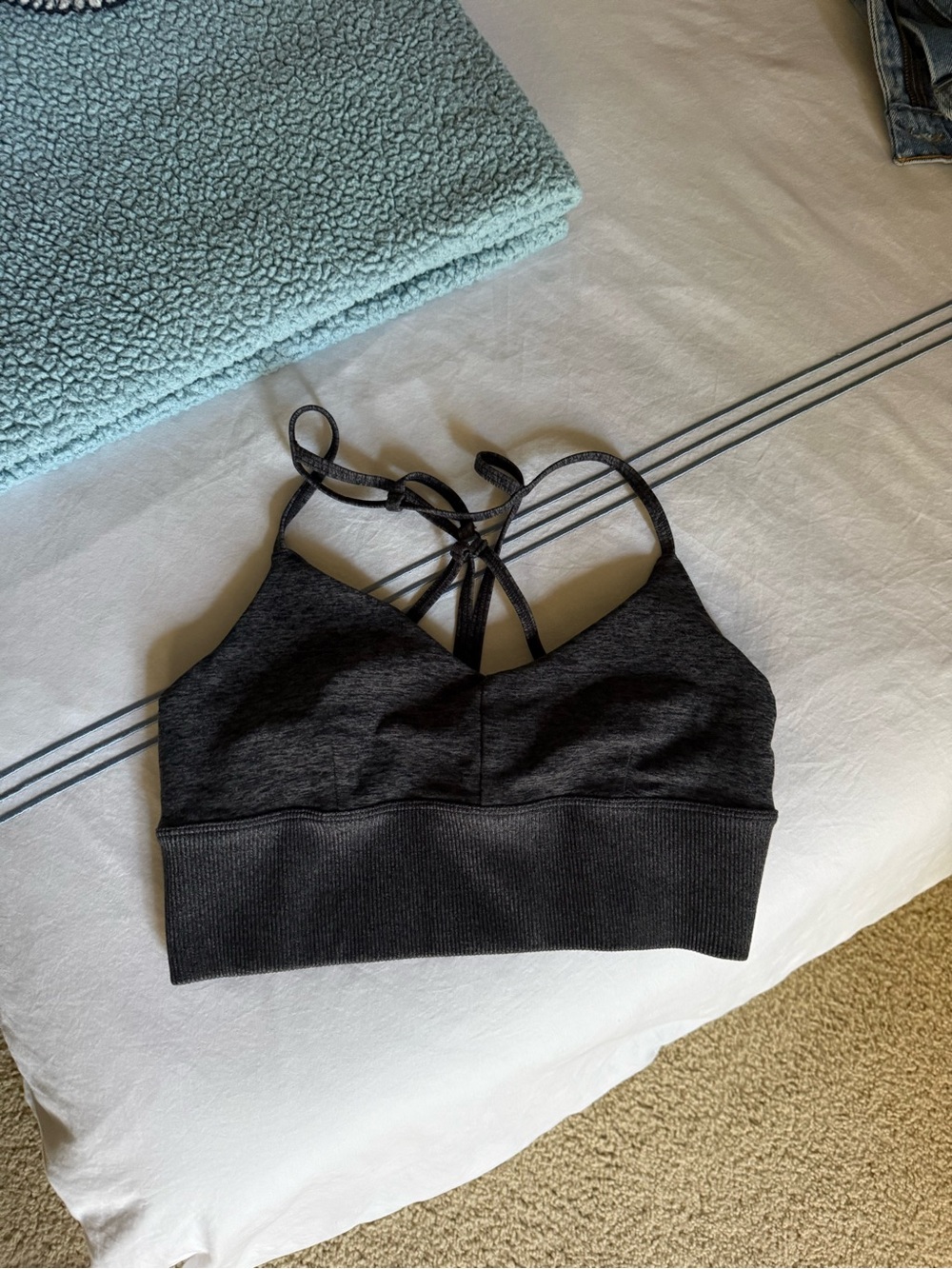Everyday Strappy Bralette Alo brallete